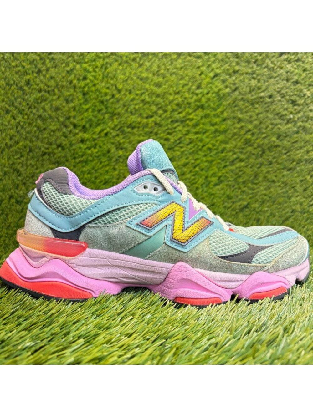 New Balance 9060 Warped Mens Size 7 Green Blue Athletic Running Shoes Sneakers